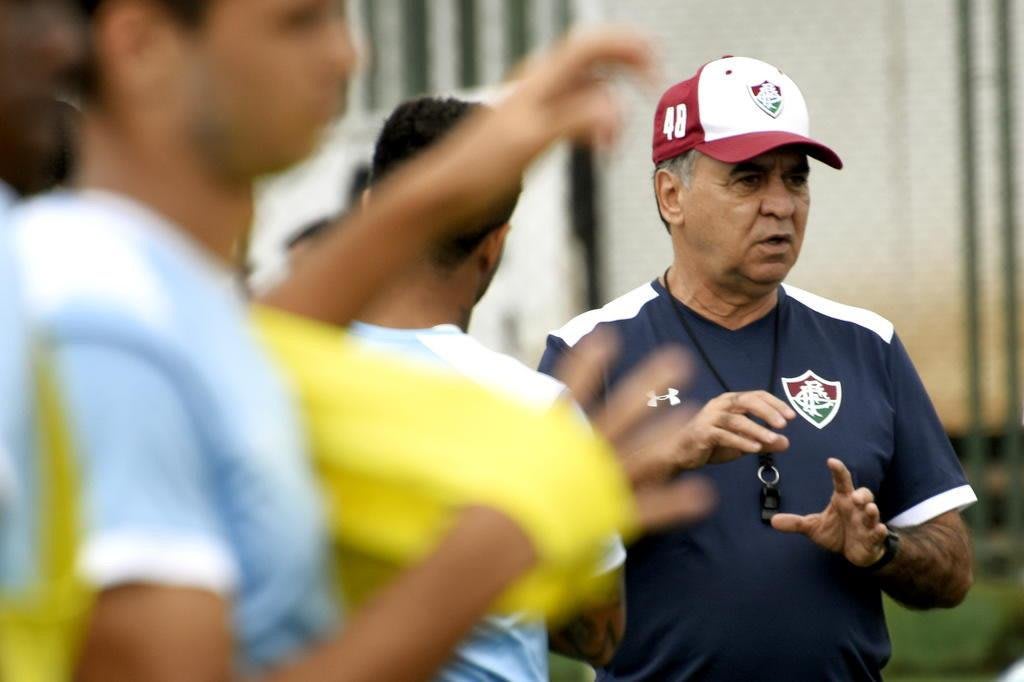 Fluminense enfrenta o Grêmio sonhando com vaga na Libertadores