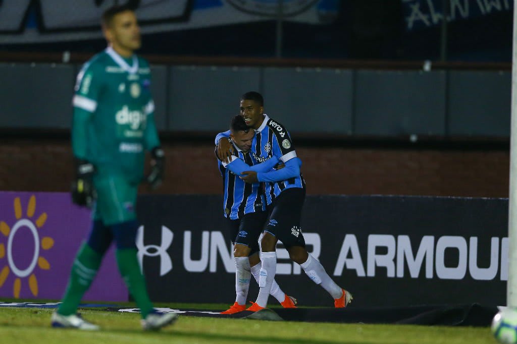 Renato exalta resultado e dose extra de confiança no Grêmio após vitória