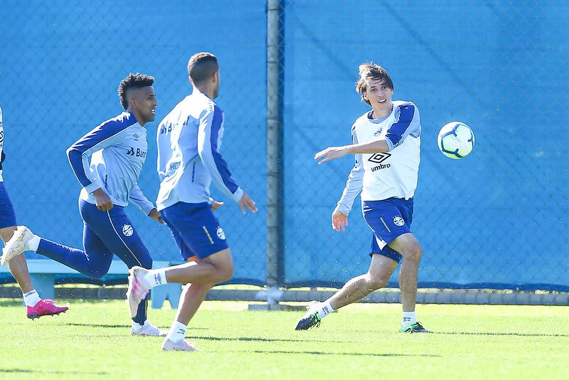 Com titulares, Grêmio enfrenta Chapecoense para subir na tabela do Brasileirão