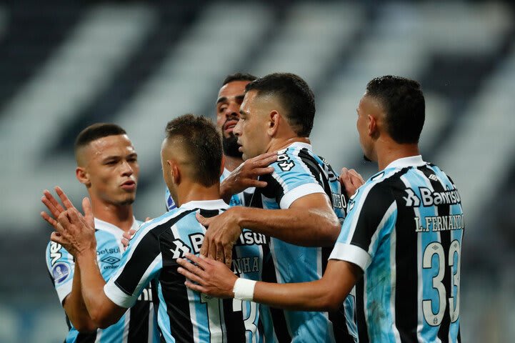 Em ritmo de treino, Grêmio atropela o Aragua pela Copa Sul-Americana