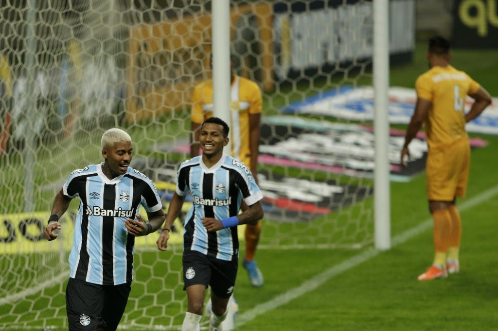 [COMENTE] Como você avalia o desempenho do Grêmio na vitória diante do Brasiliense?