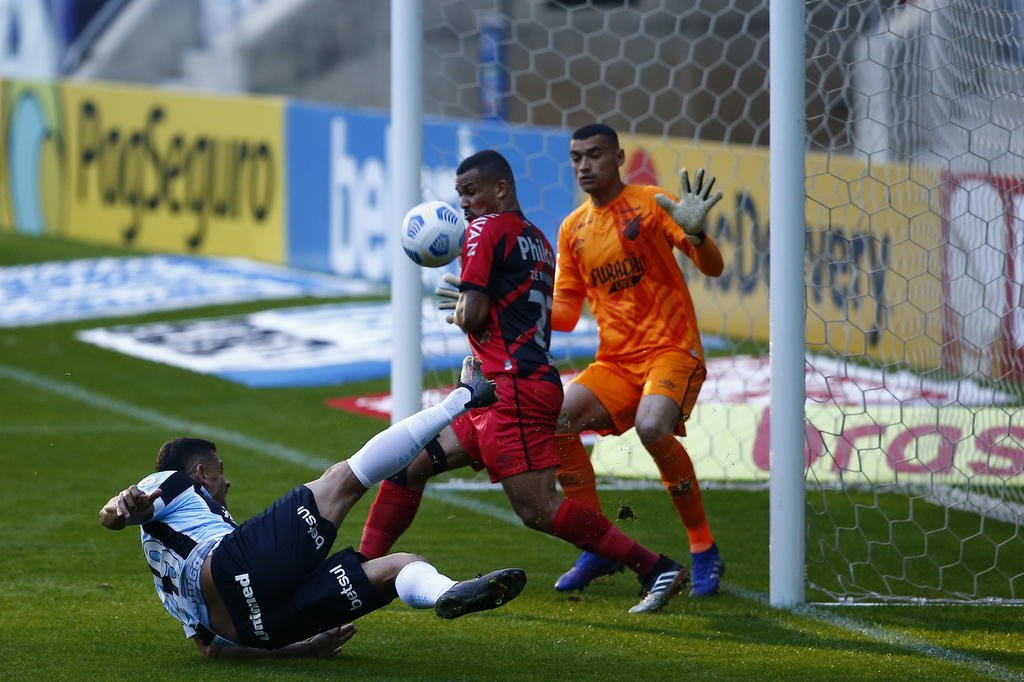 Diego Souza analisa derrota do Grêmio e critica: Criamos pouco