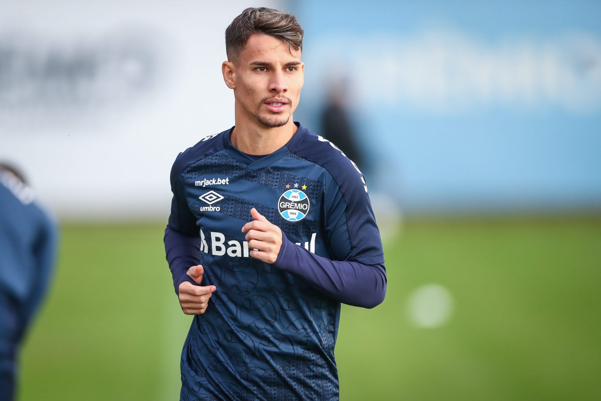 AGORA VAI? São Paulo faz nova oferta por Ferreira