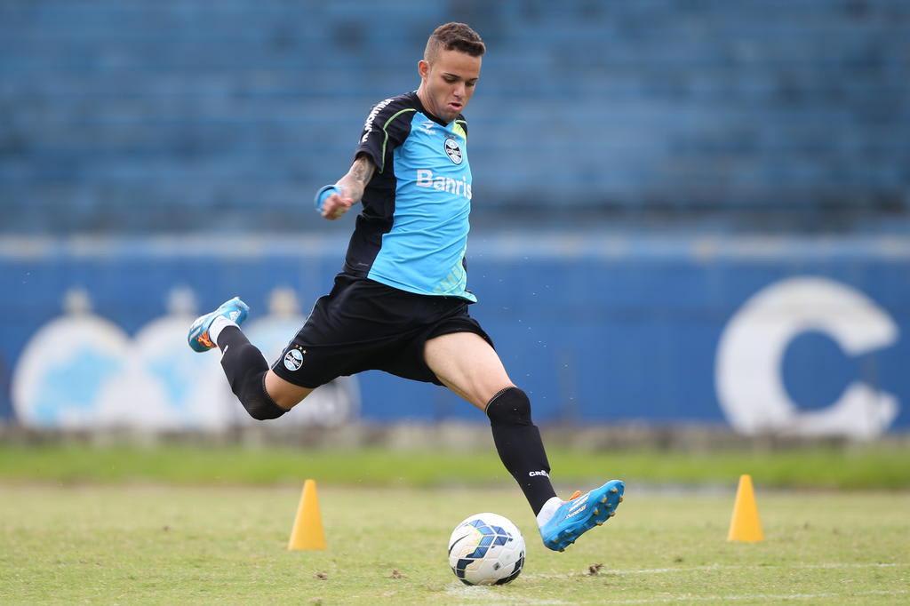 Grêmio recebe sondagens e estuda negociação de Luan