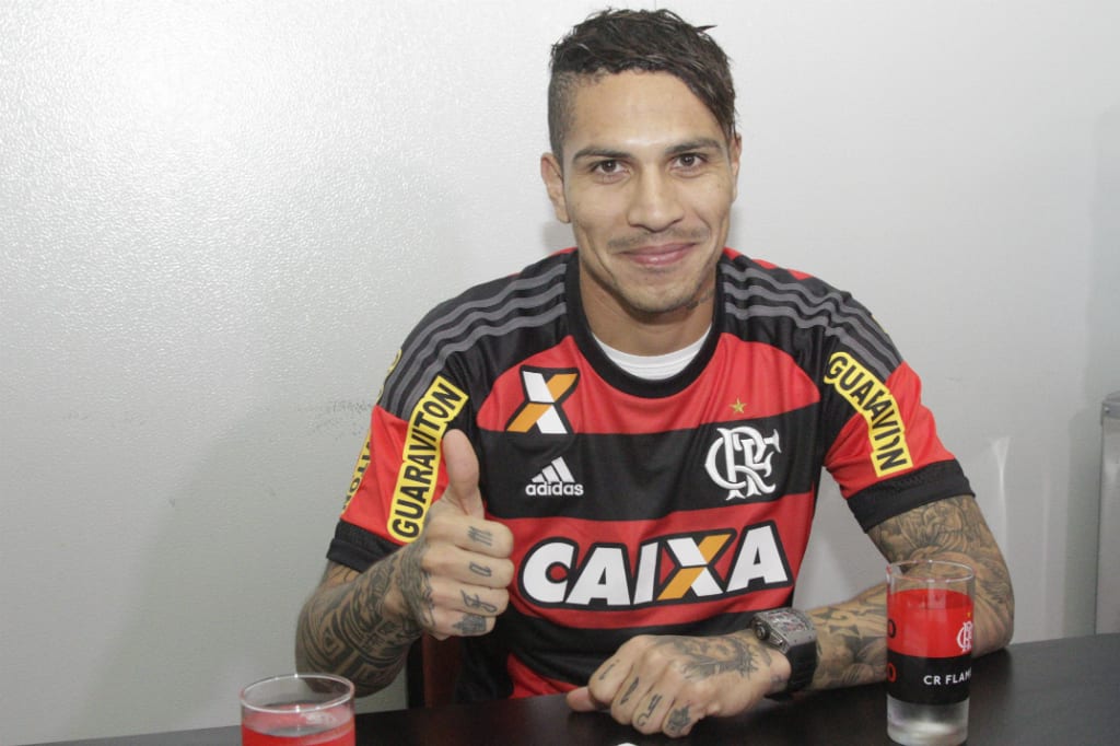 Paolo Guerrero terá casa cheia para reencontro com o Corinthians em SP