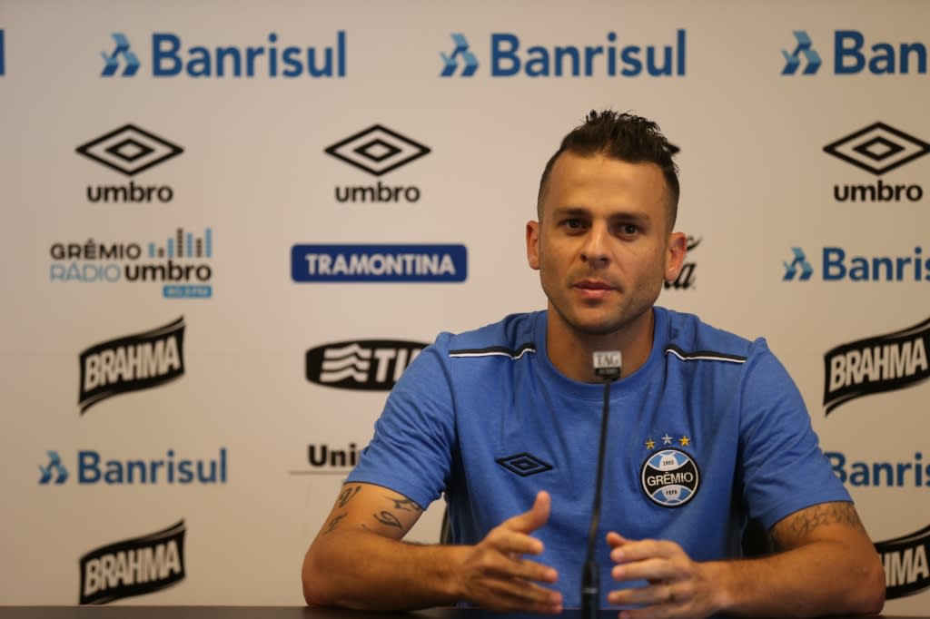 Bobô mantém confiança na conquista do Brasileirão pelo Grêmio: Temos que acreditar