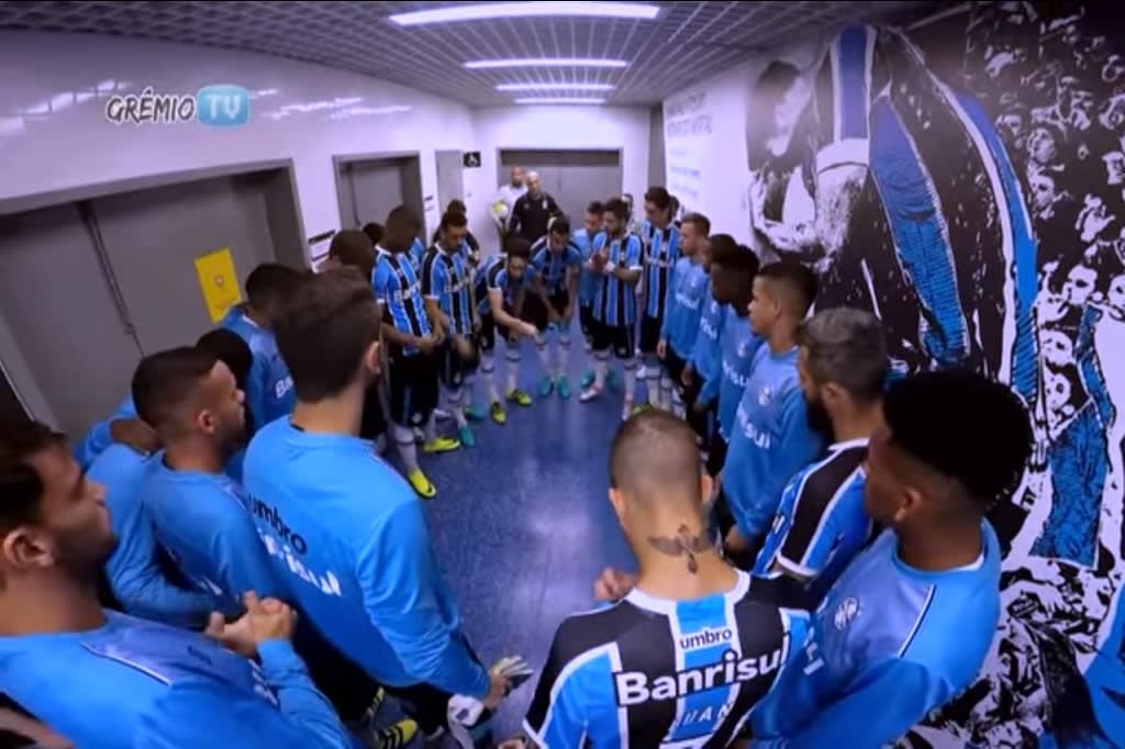 Grêmio divulga bastidores de classificação contra Atlético-PR na Copa do Brasil