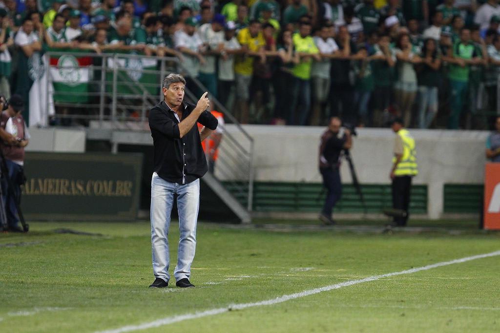 Renato despista sobre equipe do Grêmio para o Gre-Nal: Vou conversar ainda