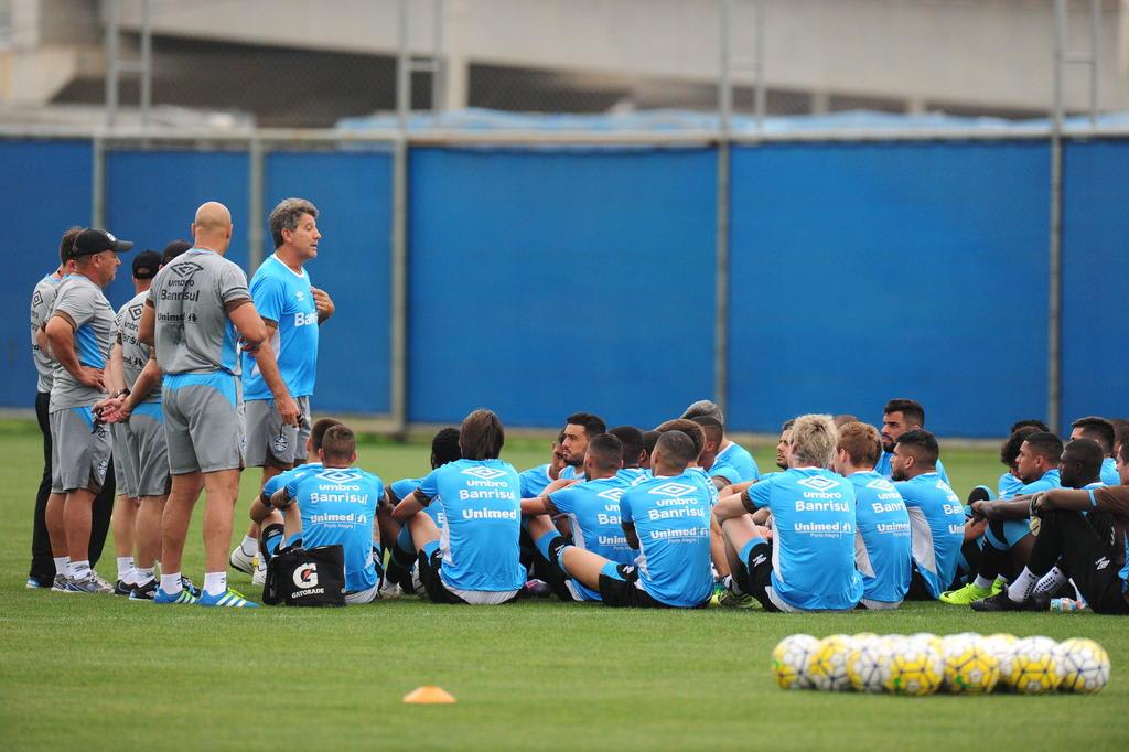 Renato começa a encaminhar nesta segunda a equipe que vai enfrentar o São Paulo