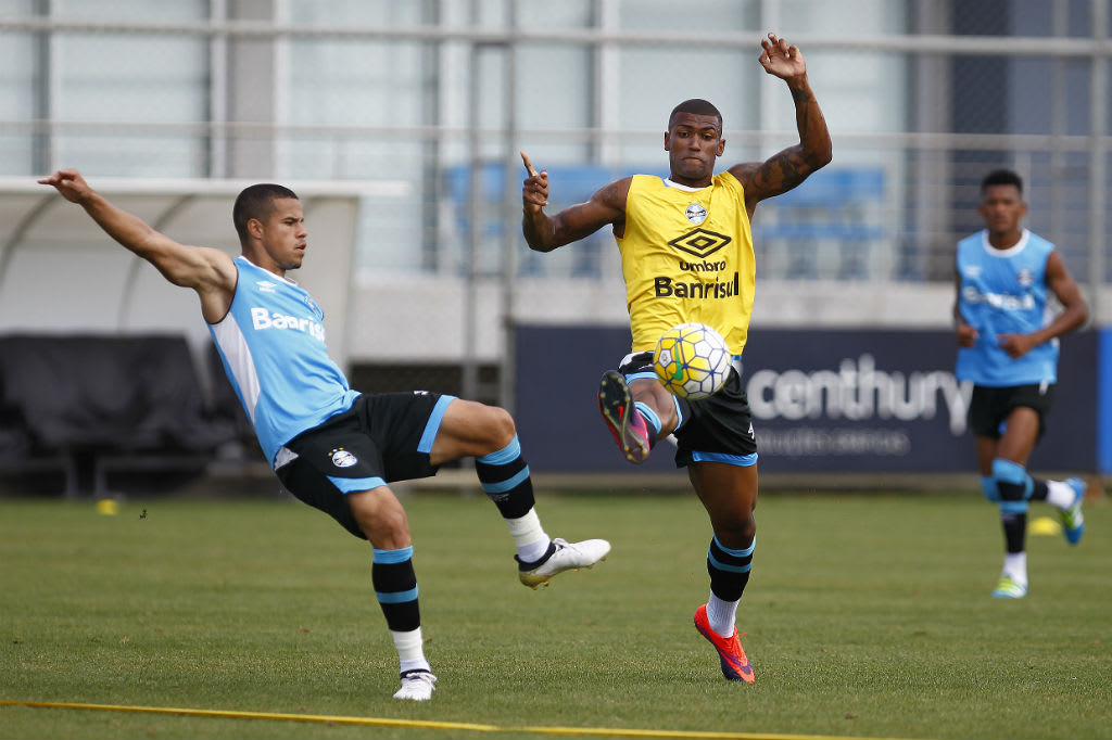 Pelo ritmo, Walace elogia opção por titulares contra o São Paulo