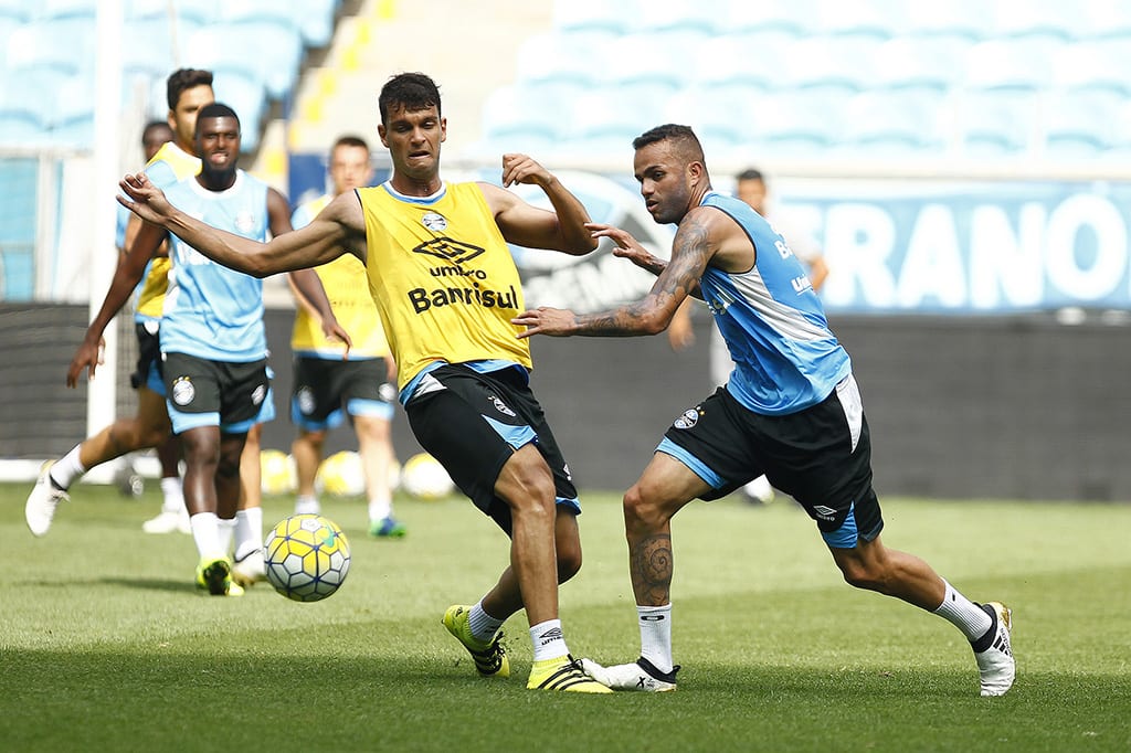 Antes da final, Grêmio treina pênaltis com aproveitamento superior a 90