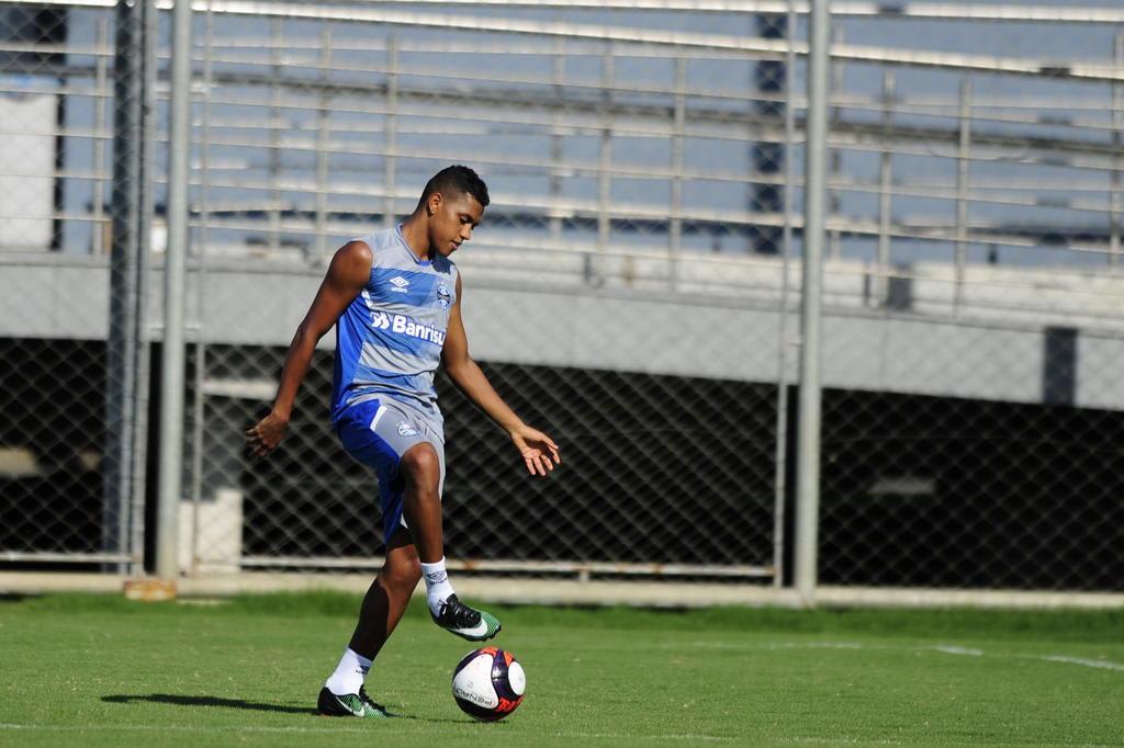 Empresário de Pedro Rocha fala sobre renovação: Grêmio voltou atrás