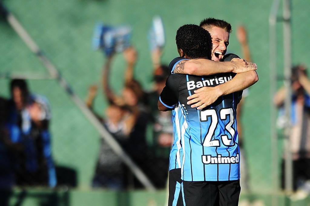 Dois jogadores do Grêmio, um do Inter e domínio do Novo Hamburgo: a seleção da 5ª rodada do Gauchão