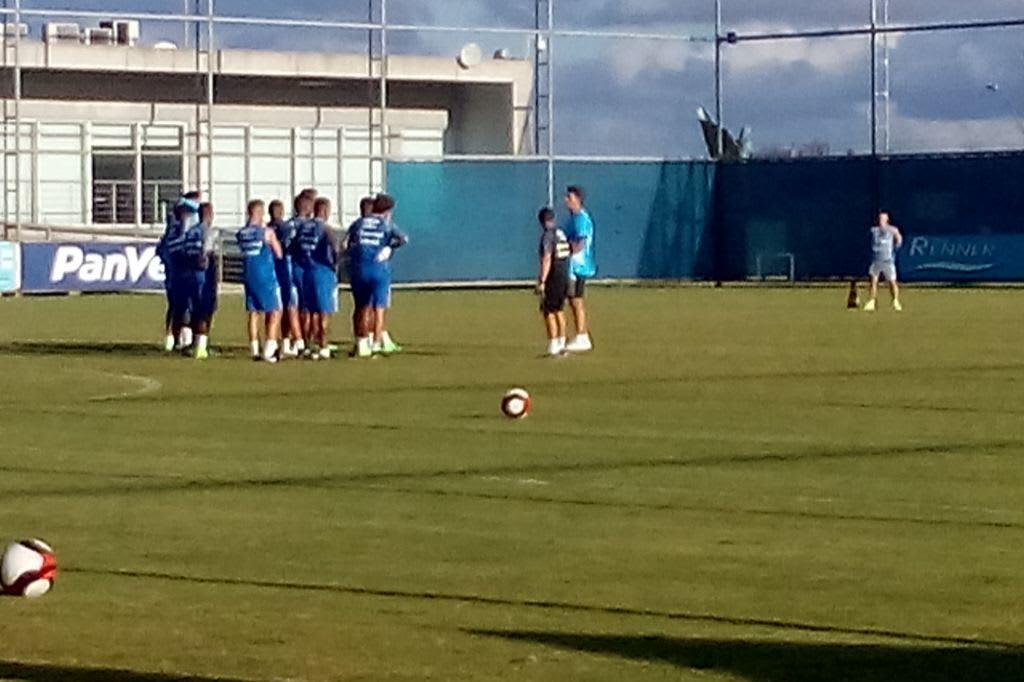 Grêmio inicia preparação para enfrentar o Veranópolis