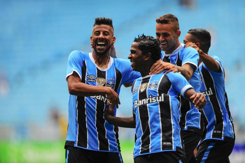 Avassalador, Grêmio goleia o Veranópolis na Arena e está na semifinal do Gauchão