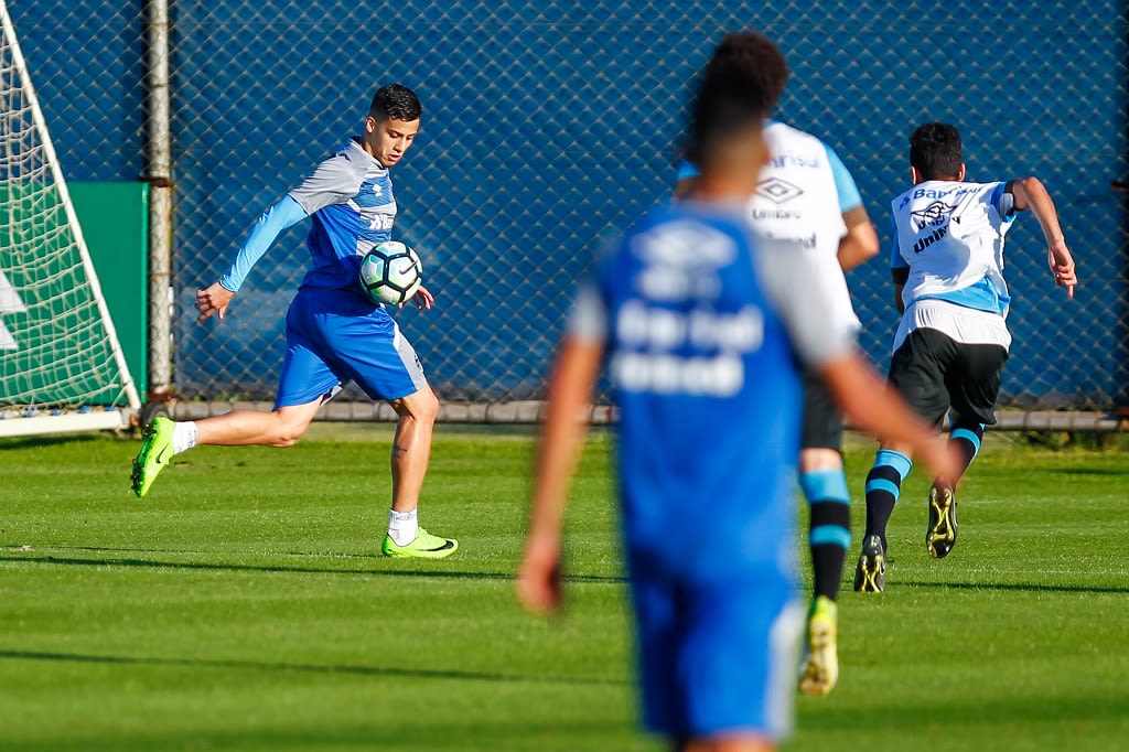 Com edema muscular, Beto da Silva será desfalque por 10 dias no Grêmio