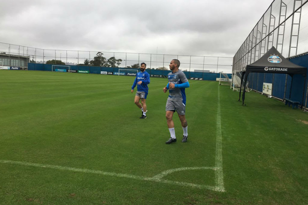 Treino final não mostra equipe que enfrentará o Palmeiras