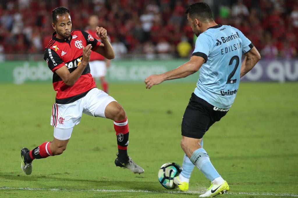 Jogadores pregam foco jogo a jogo e elogiam pragmatismo do Grêmio contra o Flamengo