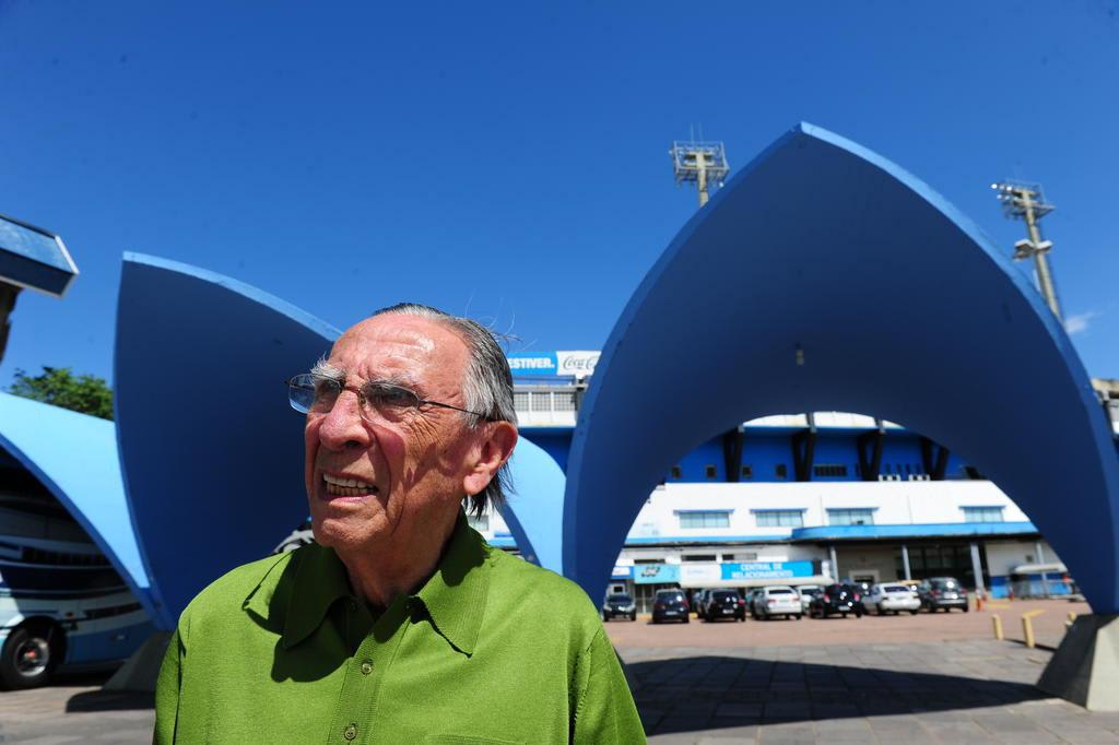 Hélio Dourado é cremado e terá cinzas espalhadas no pórtico do Olímpico e no CT de Eldorado