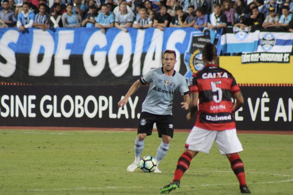 Renato minimiza atuação contra o Atlético-GO: Tem horas que raça e determinação valem mais