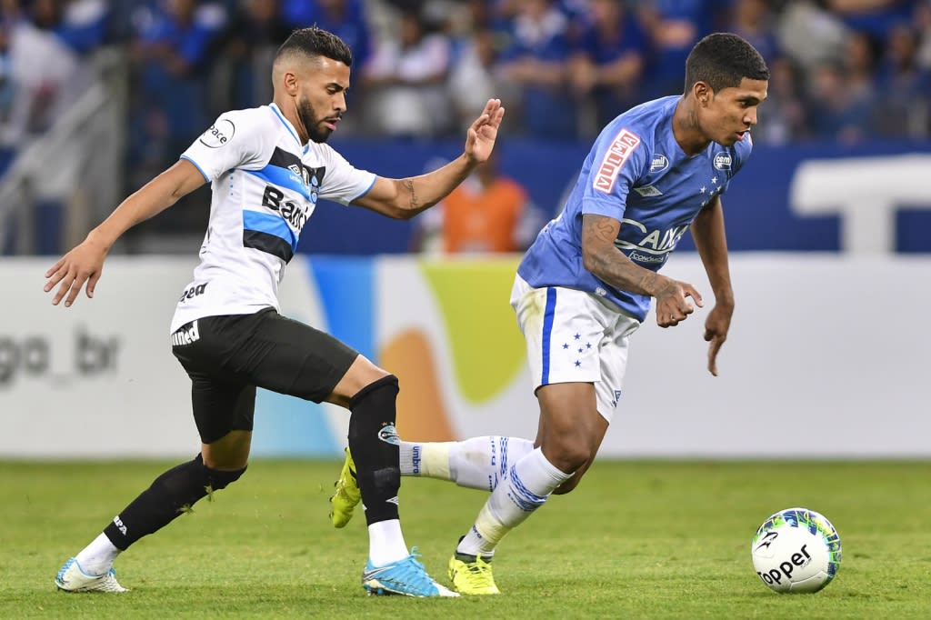 Grêmio sofre gols no fim e é eliminado pelo Cruzeiro da Primeira Liga