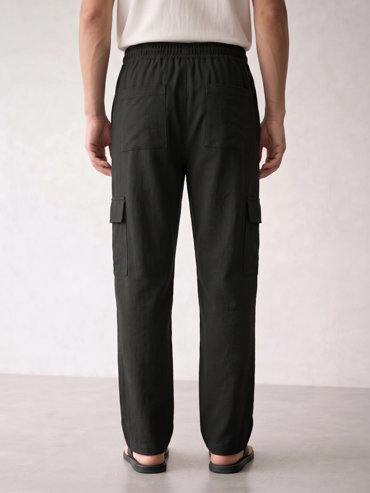 Straight-Fit Linen Cargo Pants (Washed Black) thumb 3