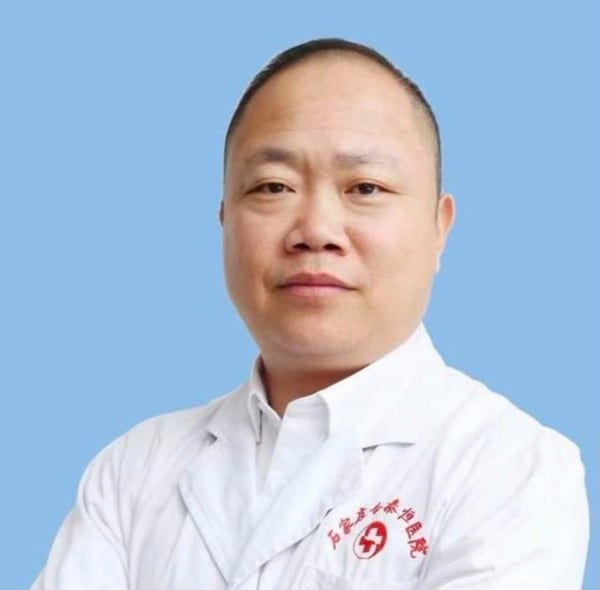 Experienced nephrology specialist at an international kidney hospital in China treating chronic kidney disease and kidney failure.