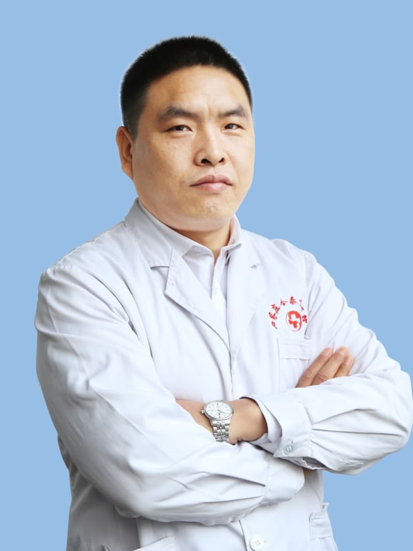Experienced nephrology specialist at an international kidney hospital in China treating chronic kidney disease and kidney failure.