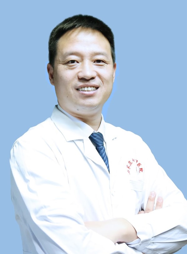 Experienced nephrology specialist at an international kidney hospital in China treating chronic kidney disease and kidney failure.