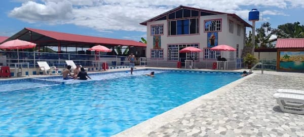 Piscina 11