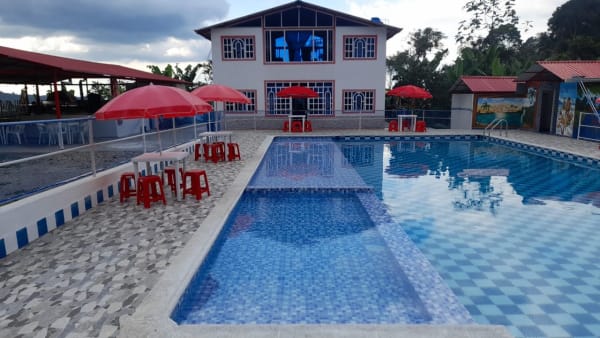 Piscina 12