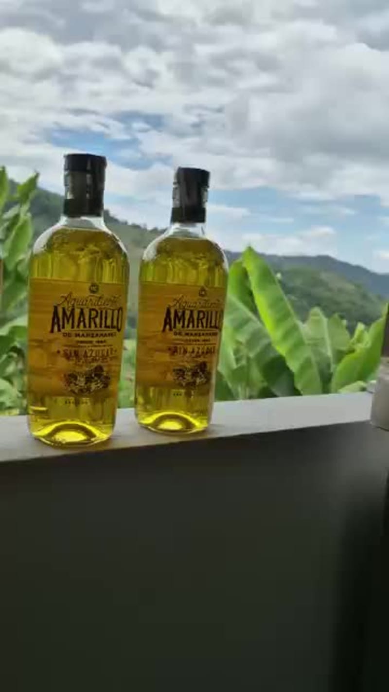 Videonavidadaguardienteamarillo