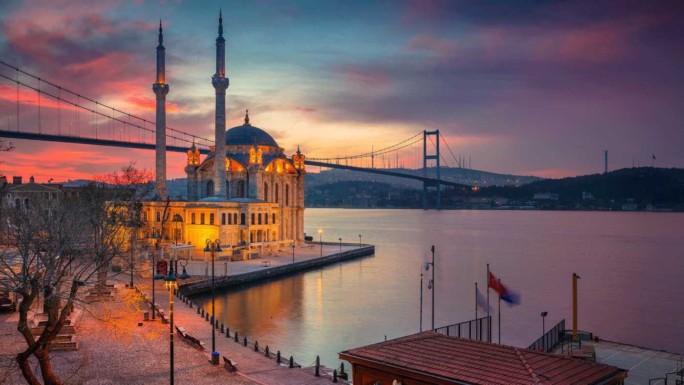 Istanbul - Ortakoy Mosque with Bosphorus Bridge Istanbul - Ortakoy Mosque with Bosphorus Bridge