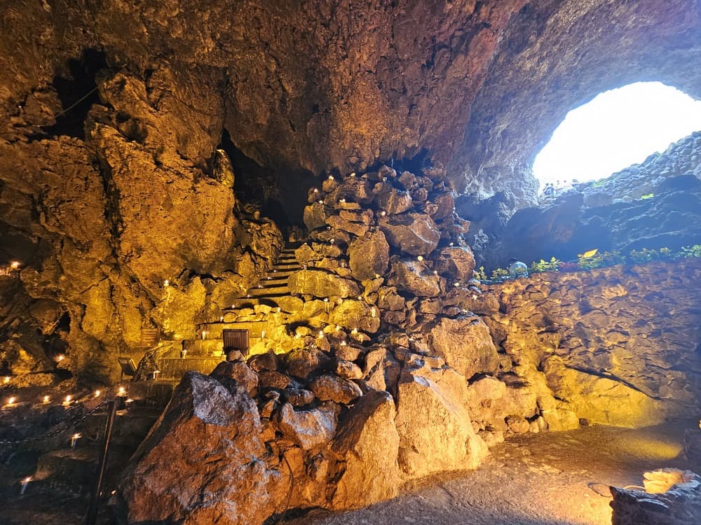 Tour Restaurante La Gruta