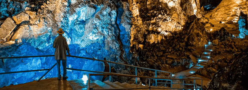 Tour Grutas de Cacahuamilpa