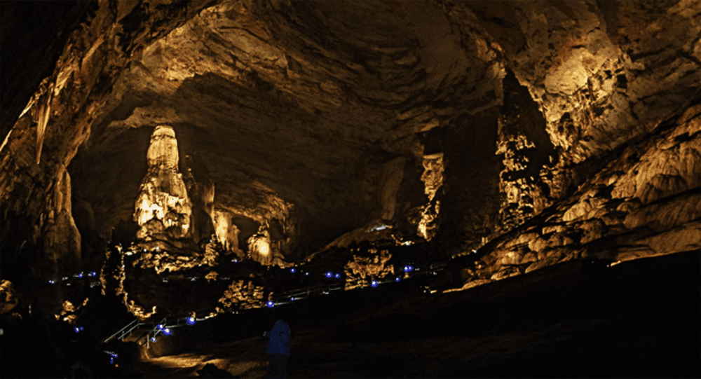 Tour Grutas de Cacahuamilpa