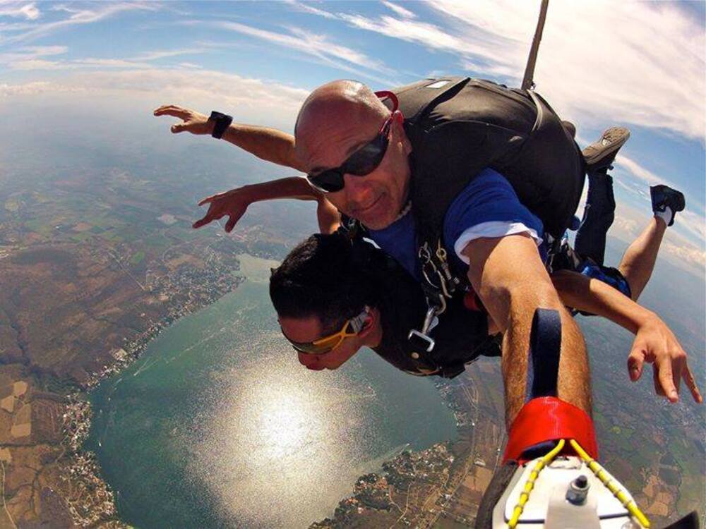 Tour Salto en Paracaídas