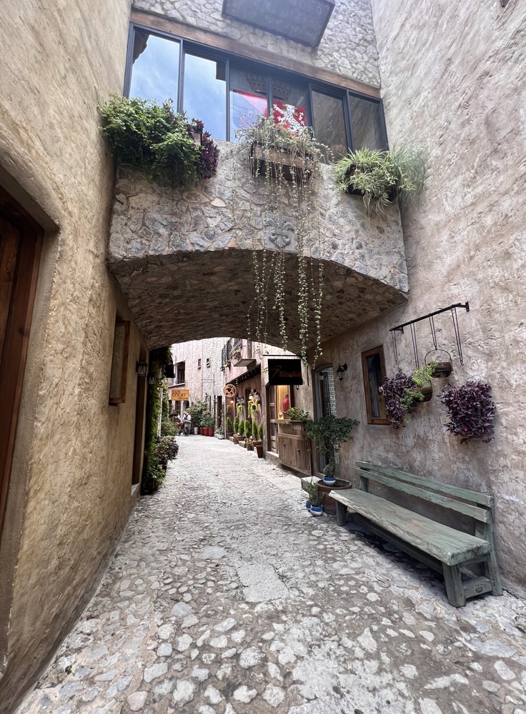 Tour Val'quirico