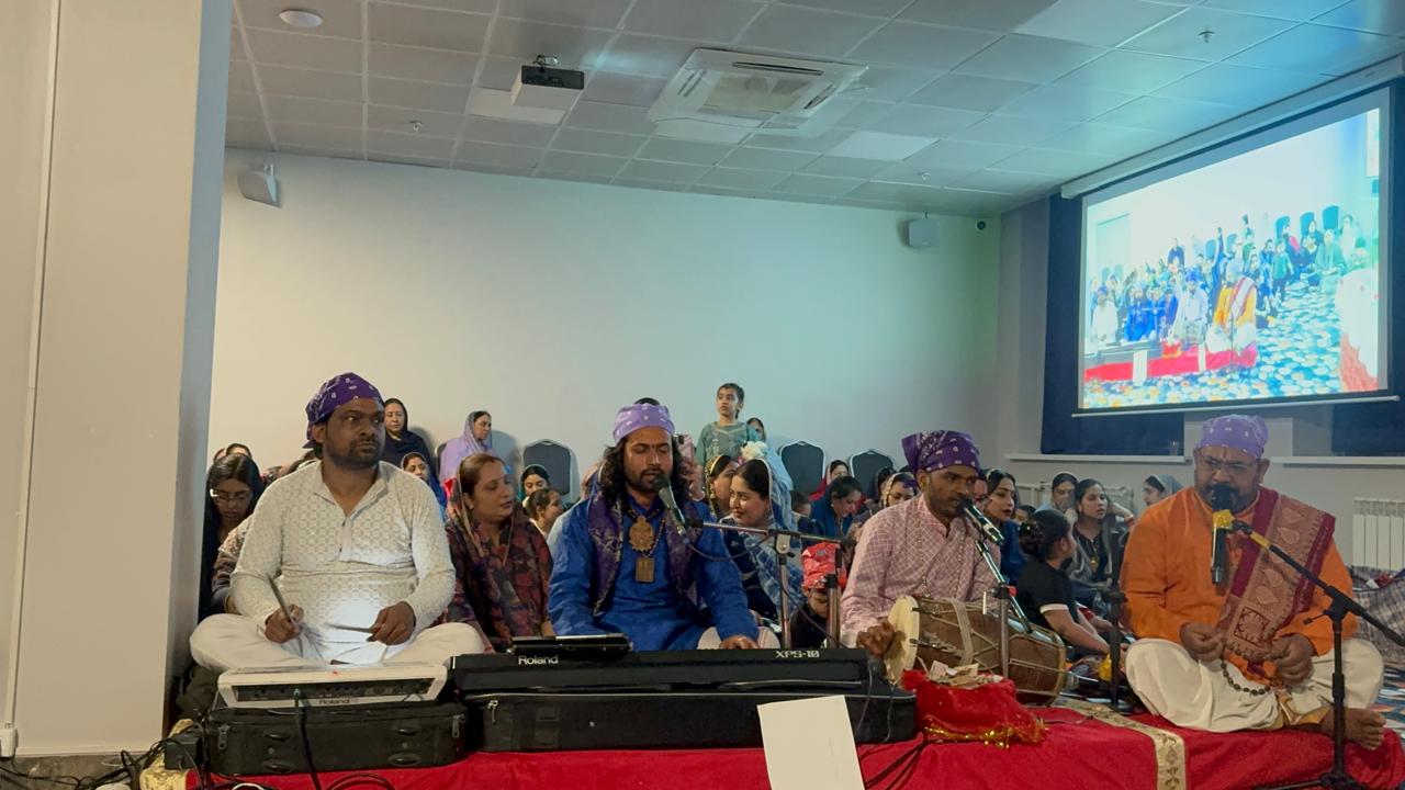Krishna Bhajan and Radhe Radhe Kirtan devotional atmosphere