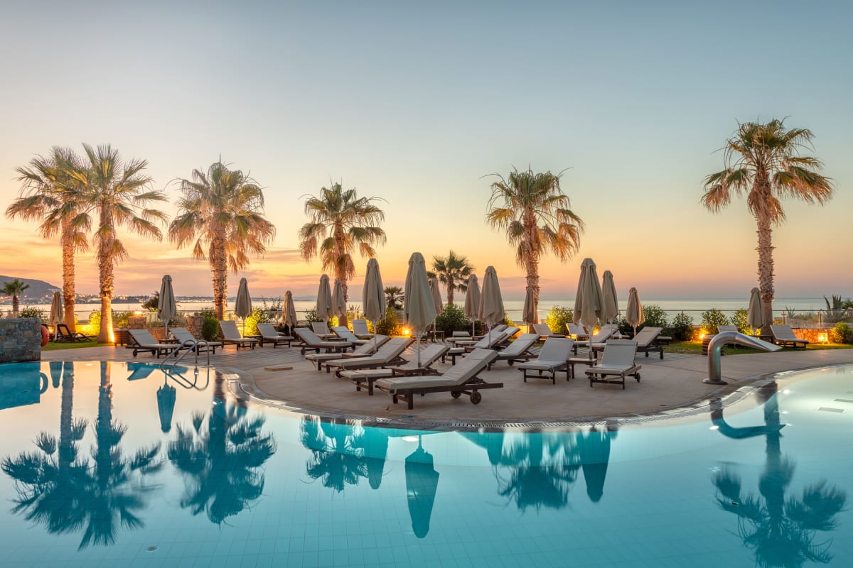 בריכה במלון נופש Amirandes Grecotel Exclusive Resort בריכה במלון נופש Amirandes Grecotel Exclusive Resort