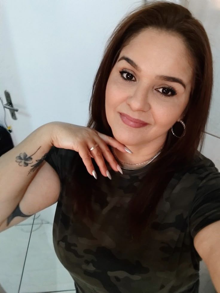 Luciana R.