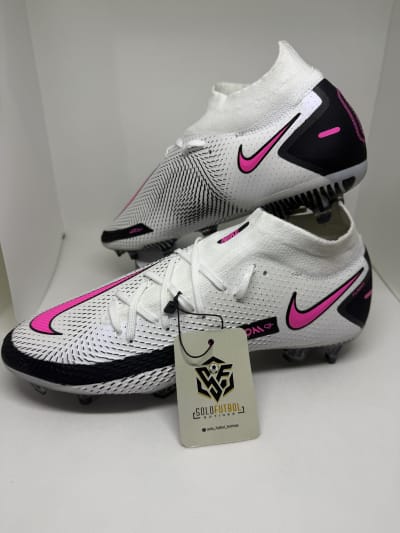Phantom blanco con rosa