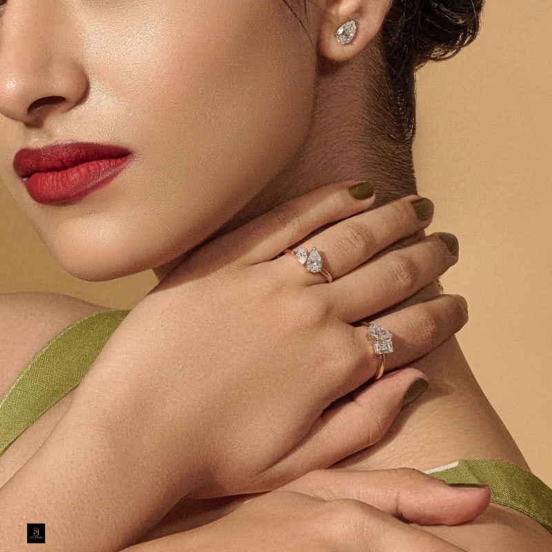 Luminous Radiant Cut Halo Diamond Engagement Ring RG1060