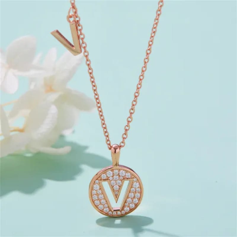 - V - Letter Moissanite Diamond Necklace for Women