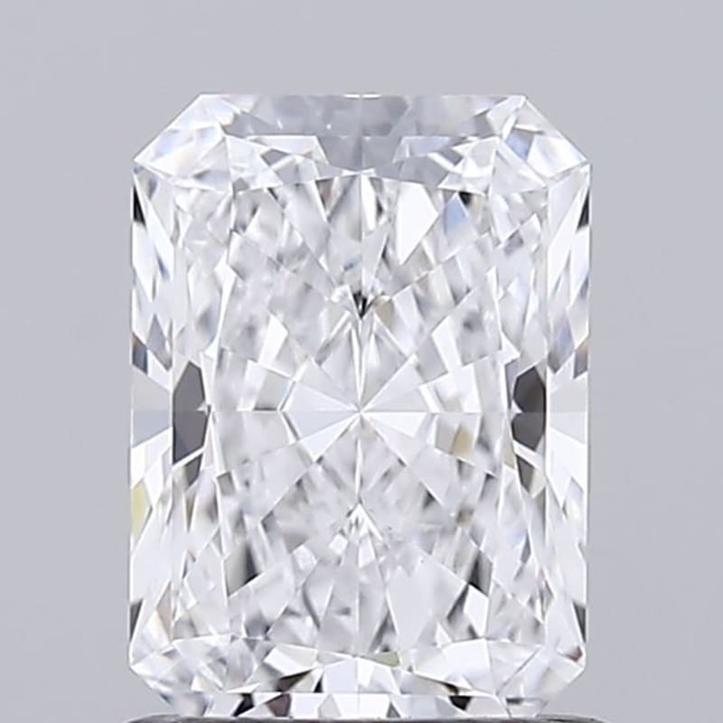 1.04 Carat Radiant IGI Certified Lab Grown Diamond