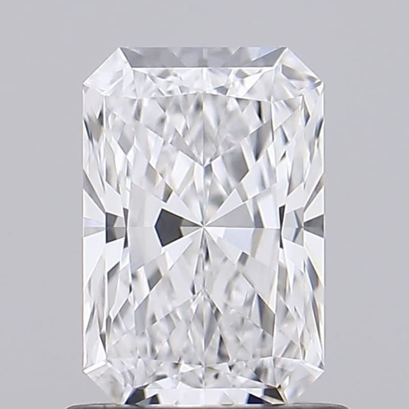 1.04 Carat Radiant IGI Certified Lab Grown Diamond