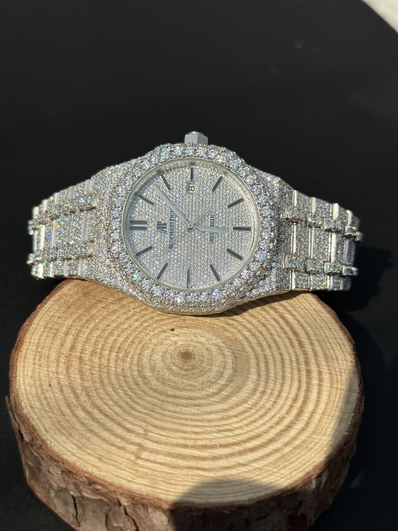 Audemars Piguet Royal Oak Jumbo Frosted Diamond Edition