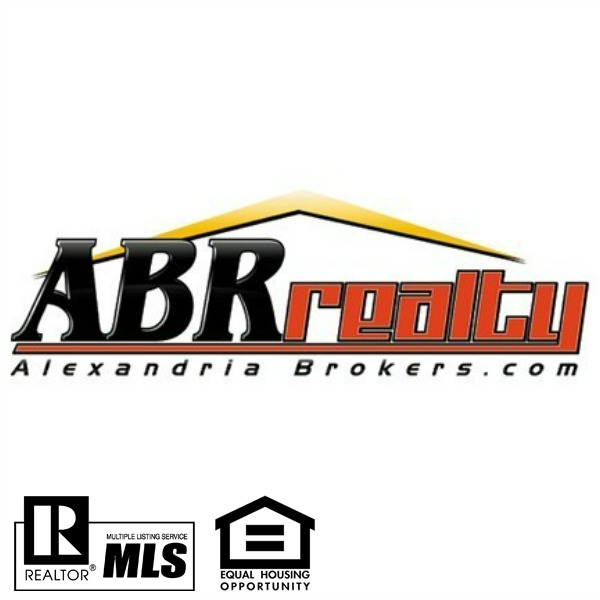 LAKE MILTONA HOMES FOR SALE / BY CRAIG MISCHE