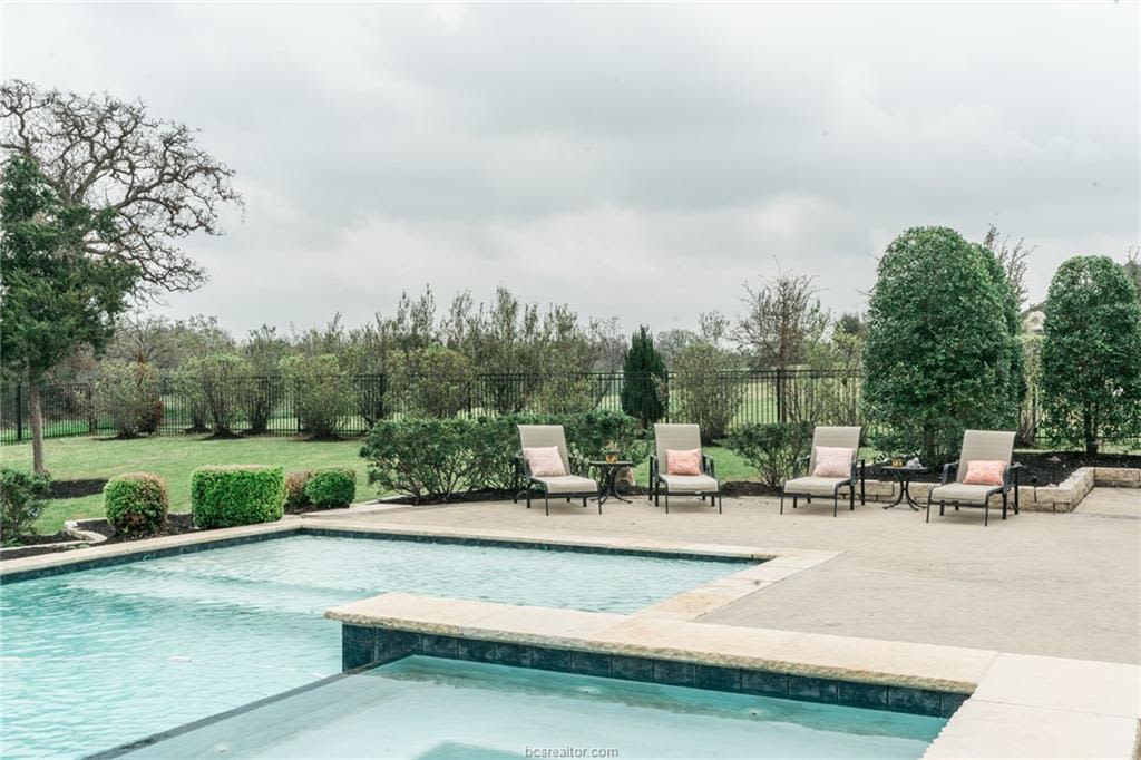 Property 
                                                    Photo