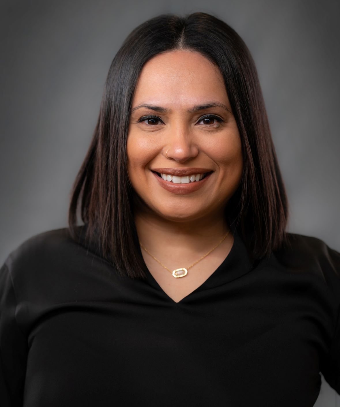 Taysha Squires, Licensed Real Estate Salesperson CM Fox Real Estate